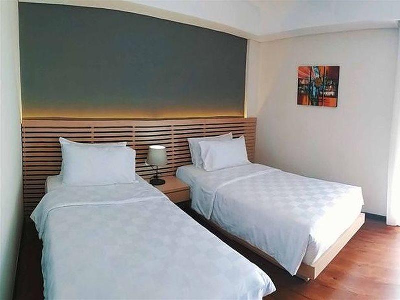 Hotel Grand Metro Puncak Cibodas Esterno foto